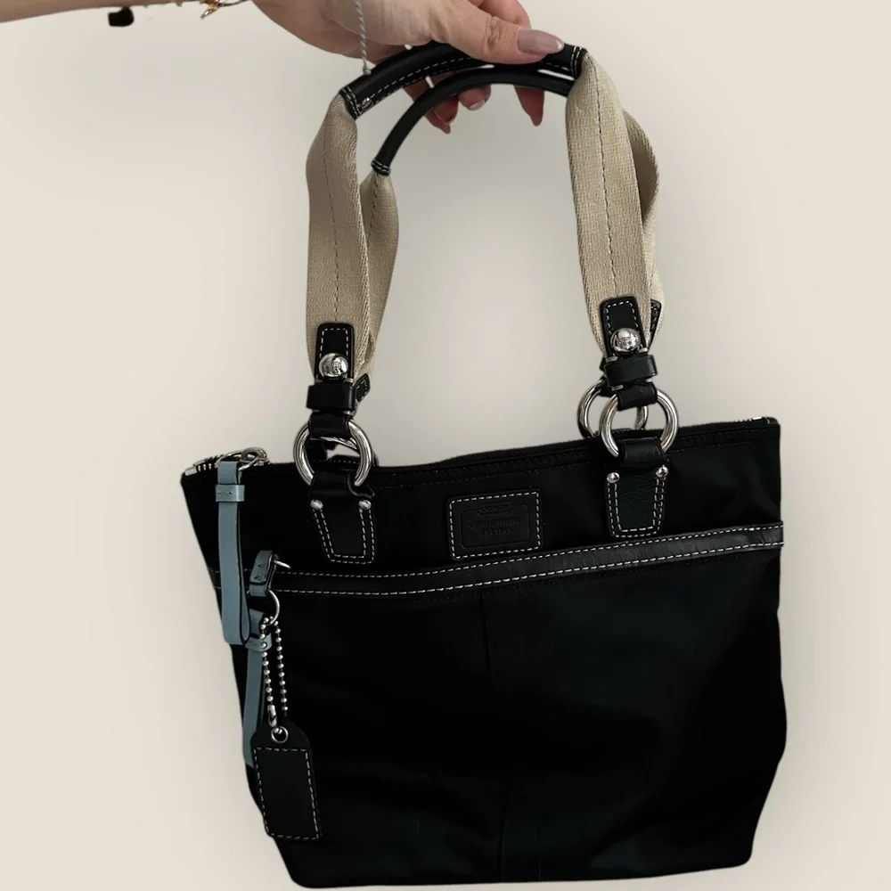 Coach | Vintage Y2K | Hampton Bag | Black with Blue Interior